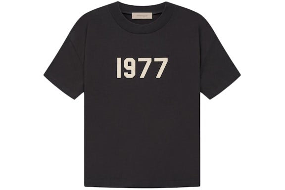 FOG ESSENTIALS SS22 TEE 1977 IRON