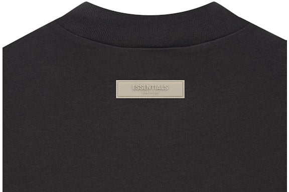 FOG ESSENTIALS SS22 TEE 1977 IRON